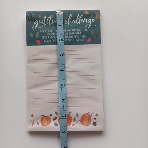 NEW Notepads Bundle of 3, Tall with Magnet, Gratitude Challenge, Talbots - Picture 8 of 13